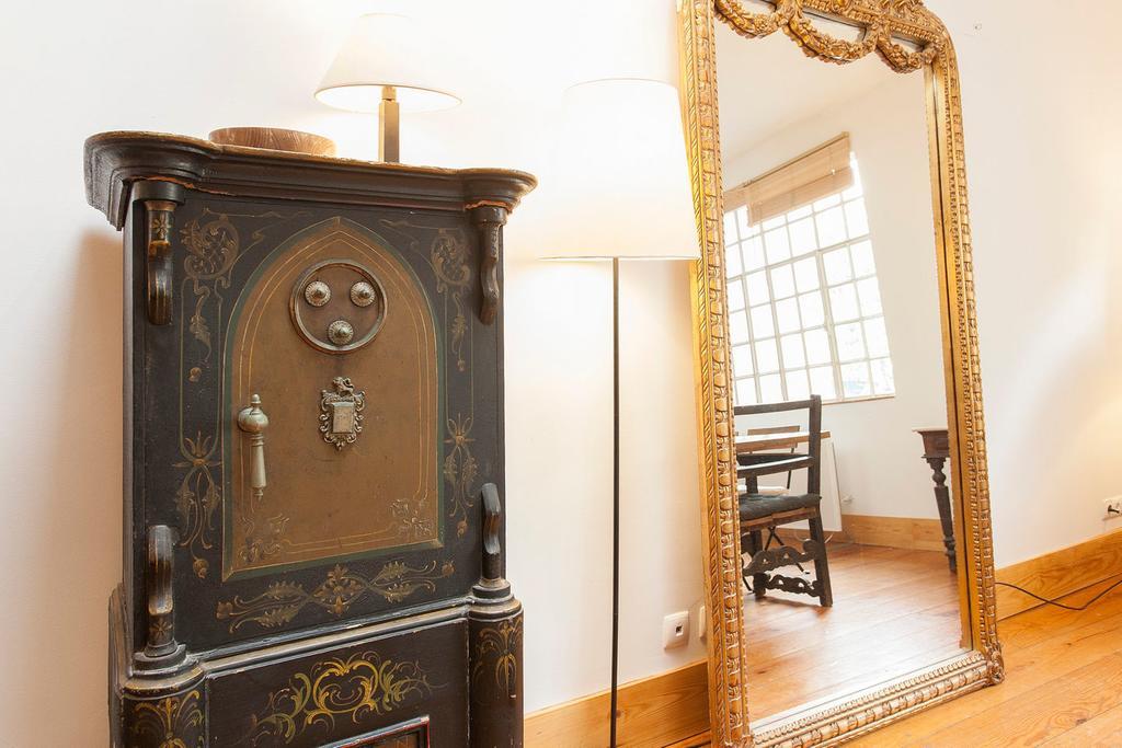 Central, Charming, Quiet, Garden And Parking 리스본 외부 사진