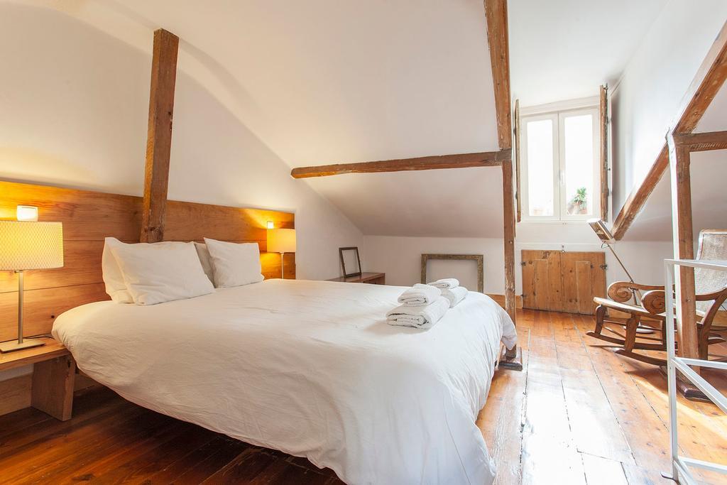 Central, Charming, Quiet, Garden And Parking 리스본 외부 사진